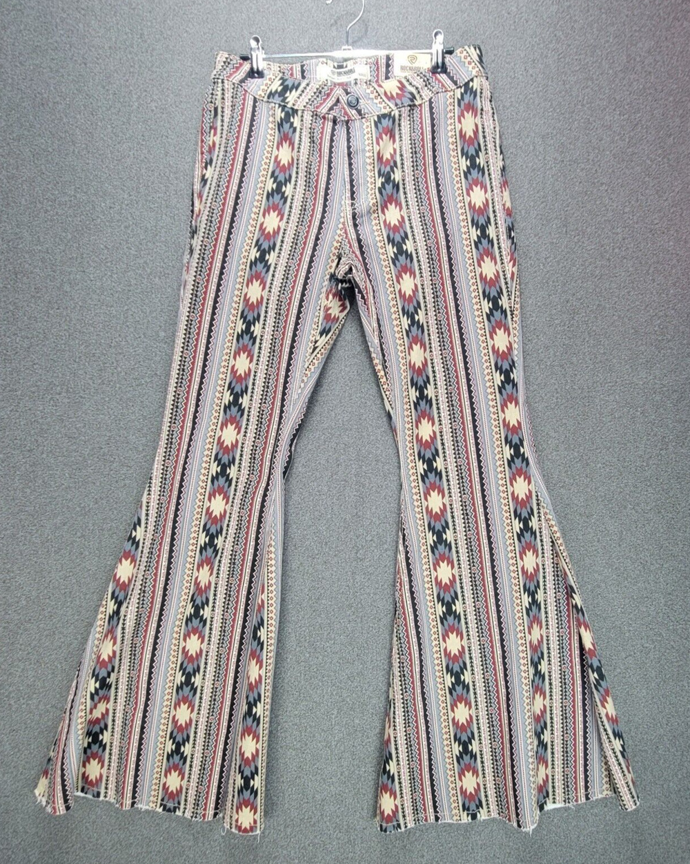 Rock and Roll Denim Womens 30X32 High Rise Aztec Bell Bottom Flare Boho Cowgirl